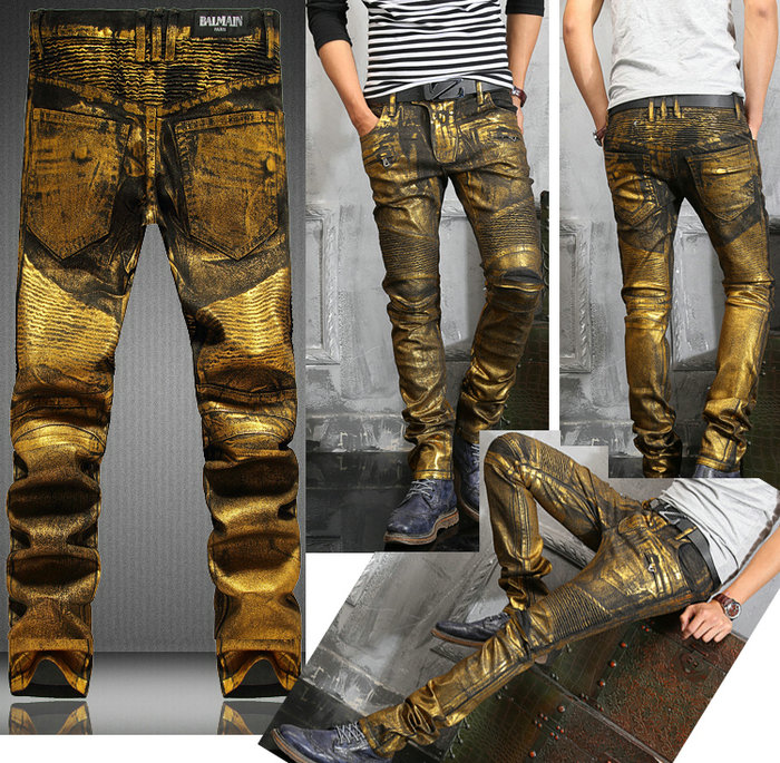 Jean balmain homme Men's Balmain Jeans Embodying Parisian ingenuity, Balmain's jeans are highly sought-after in the denim world. Distinctively modern, the brand's men's denim line features different cuts and washes to create a contemporary feel with a distinguishable look. Made with quality in mind and precision to detail, Balmain's jeans are a luxury style staple.